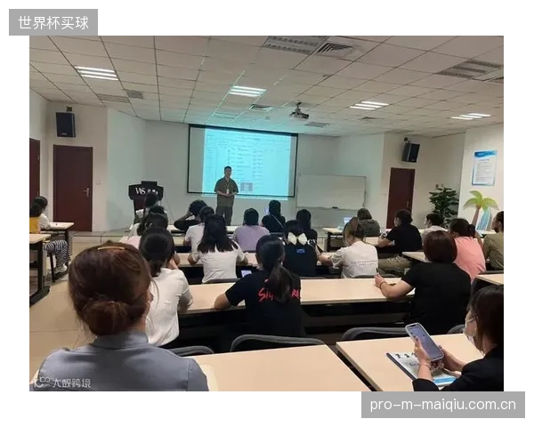 2027年后的主流模式将重写“线上指导、线下交付”的服务流程，纯线上或纯线下模式都将面临挑战